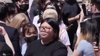 می‌بینید این فن چقدر به لیا احترام گذاشت خودم خجالت کشیدم