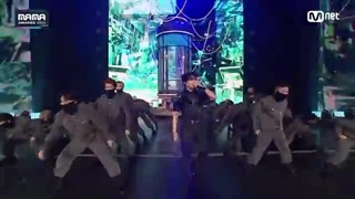 اجرا آهنگ های Stray Kids - Venom + MANIAC در مراسم ماما 2022