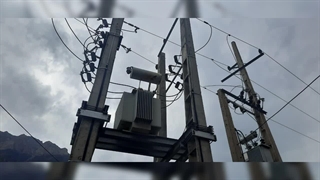 تهیه استاندارد  اجرا نصب راه اندازی اتوبوستر رفع افت تنظیم کننده ولتاژسرویس دوره ای رله حفاظتی سرویس تست  روغن ترانس اتوبوستر