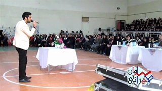اجرای جشن دبیرستان در رودهن