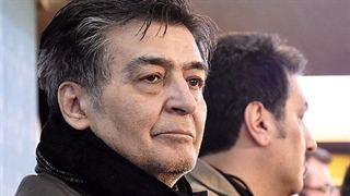رضا رویگری در جشن تالار وحدت در سال 1366 است.