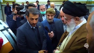 روایتی از بازدید رهبر انقلاب از نمایشگاه تولید داخلی در یادداشت محمدیاسر طیب‌نیا، مدیر عامل فولاد مبارکه 2