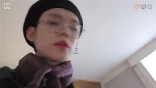 برنامه‌ی Vlog TxT در پاریس با زیرنویس فارسی