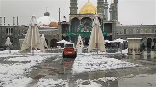 نعمت برف در حرم مطهر حضرت معصومه سلام الله علیها در قم.