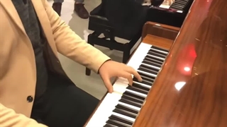 اجرای همزمان دو پیانیست